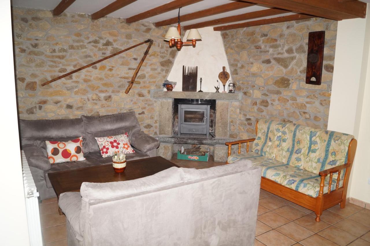 Casa Rural Leonor San Ciprián Exteriör bild